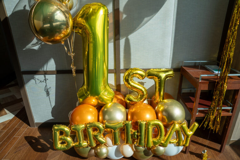 Private Dining Brise Verteでの55歳誕生日バルーン装飾サプライズ