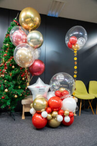 Daiwa渋谷宮益坂ビルでのクリスマス&誕生日お祝いバルーン装飾