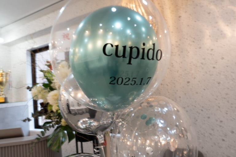 cupidon開幕慶典氣球裝飾，啞光藍綠與銀色優雅點綴