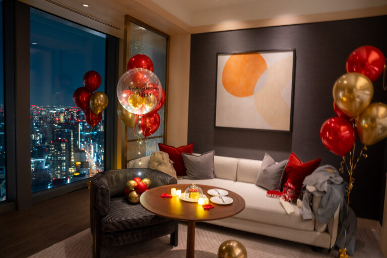Surprise birthday suite decoration in red & gold at Fairmont Tokyo