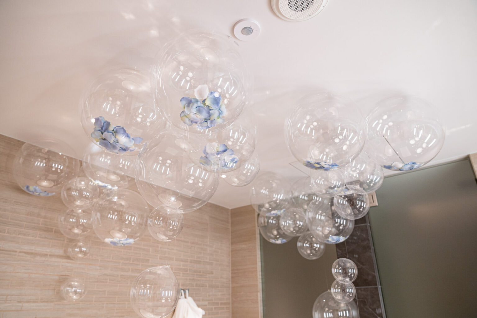 バブル(泡)モチーフのバルーン装飾