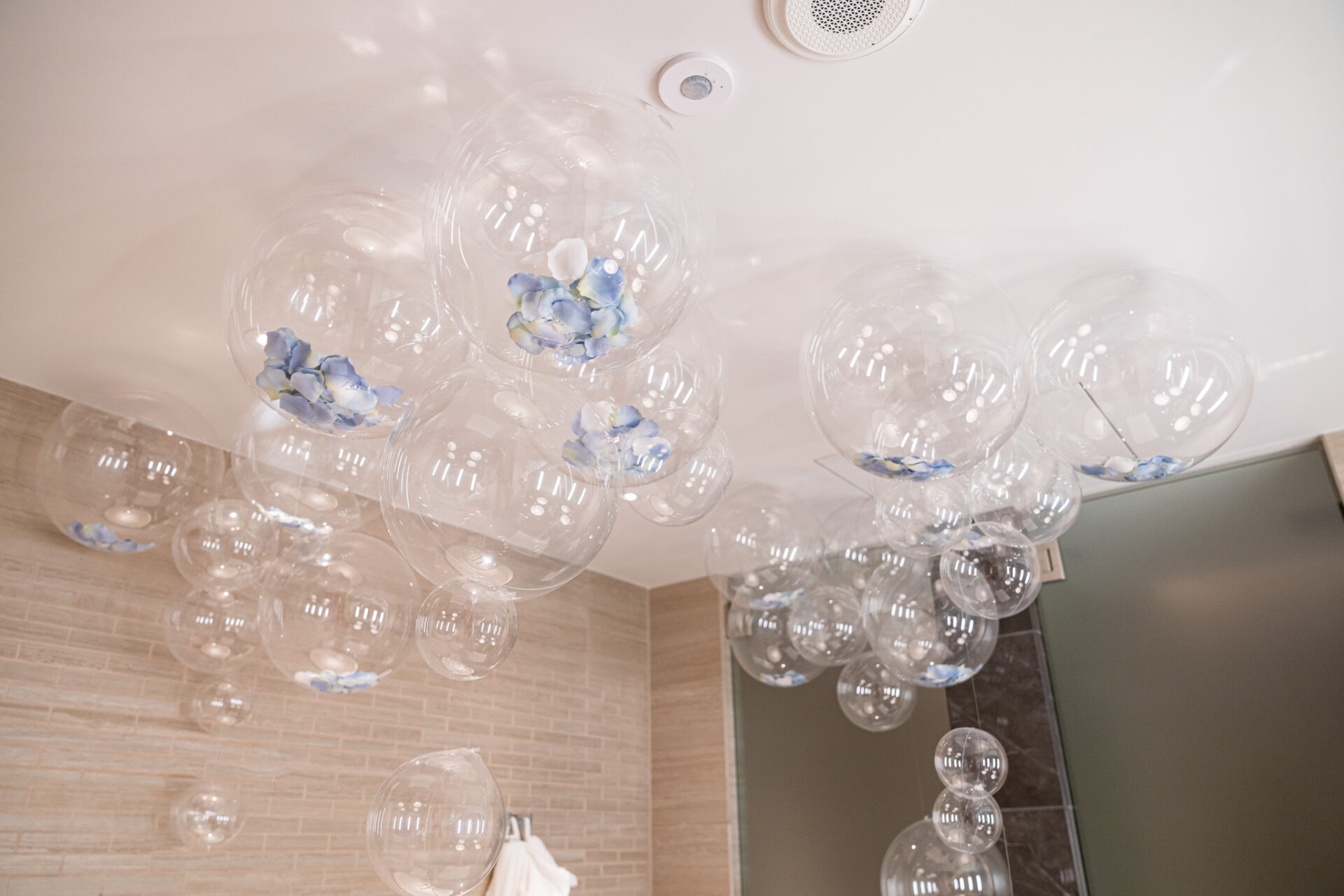 バブル(泡)モチーフのバルーン装飾