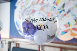 Caption by Hyatt Namba Osakaでの26歳誕生日サプライズバルーン装飾
