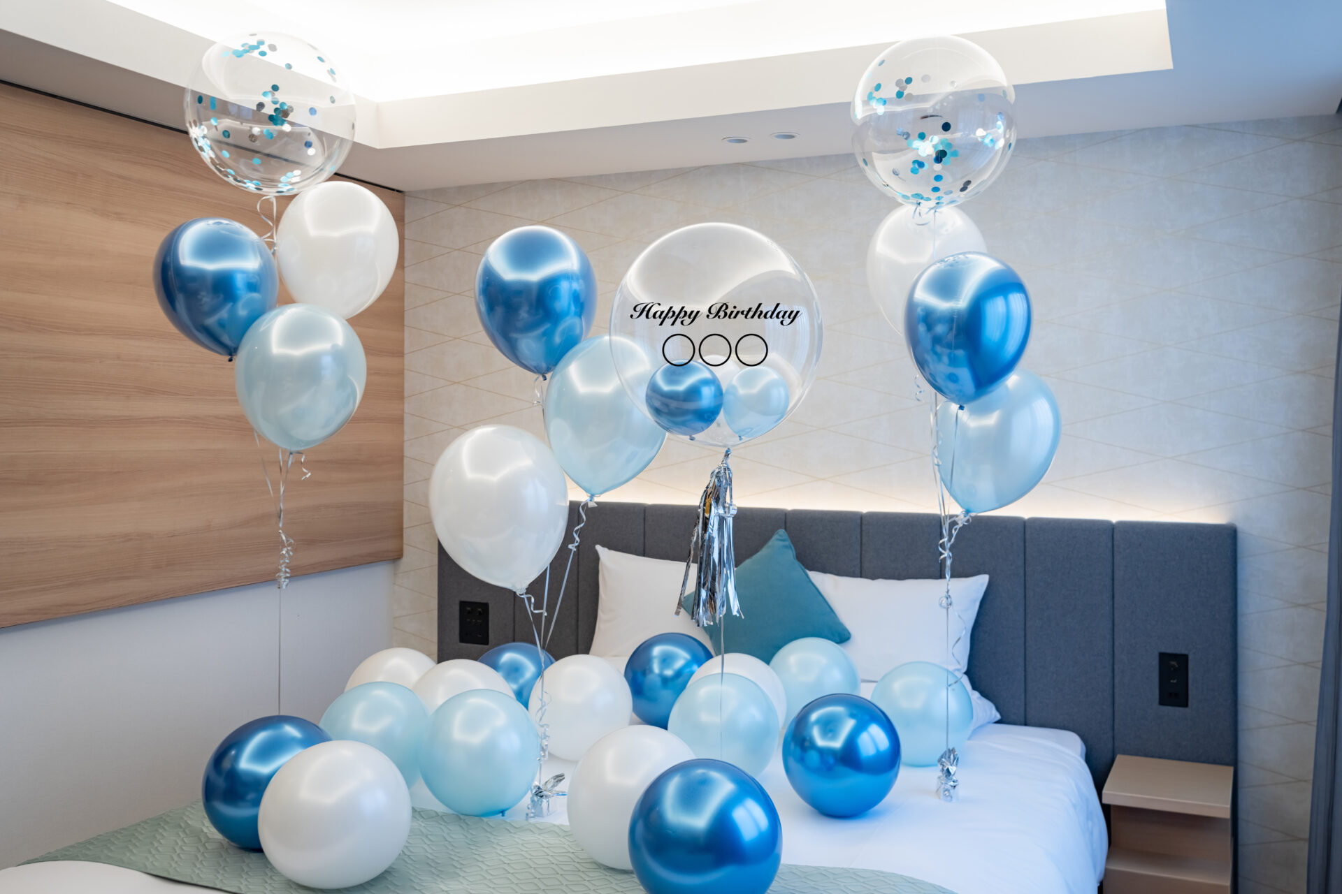 ホテルで誕生日サプライズ装飾