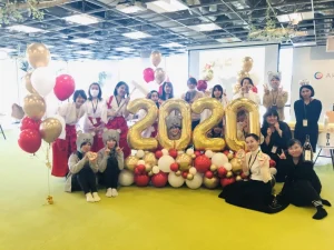 法人の新年祭のバルーン装飾