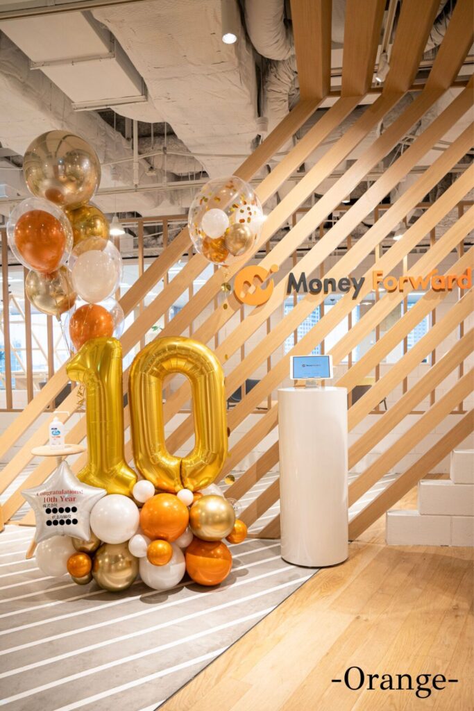 企業の周年お祝いバルーン装飾