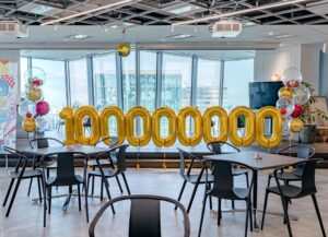 オフィスで企業イベント装飾