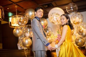 ウェディングフォトのバルーン装飾