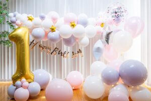 自宅で子供の1歳の誕生日お祝いバルーン装飾