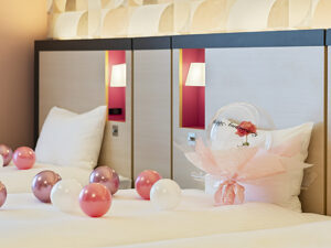 [Balloon Flower Decoration Set (Tax Included) ¥10,000]