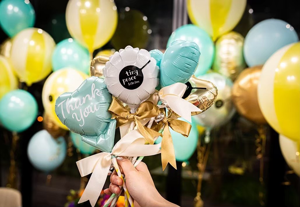 パーティー用のスティックバルーン