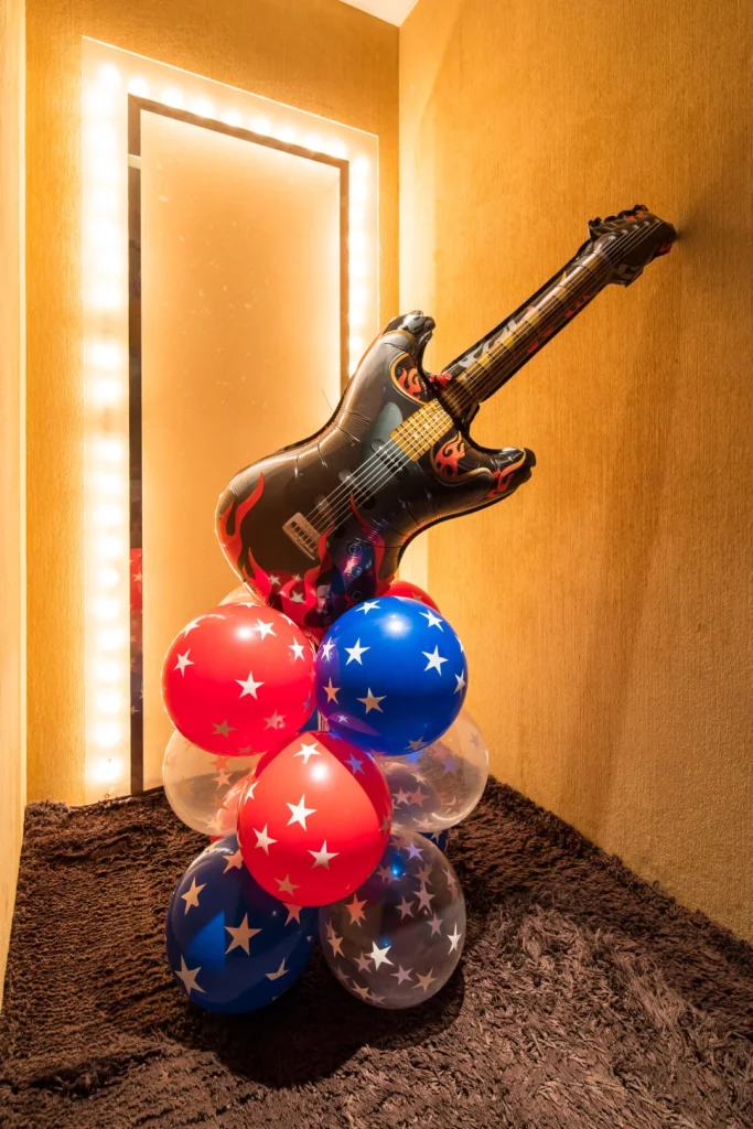 飲食店でキャプテン・アメリカの装飾