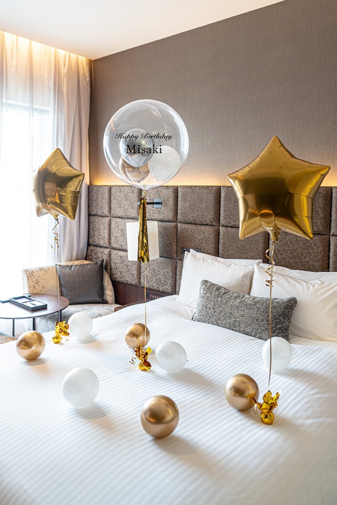 호텔에서의 기념일 축하 풍선 전보 장식 #179