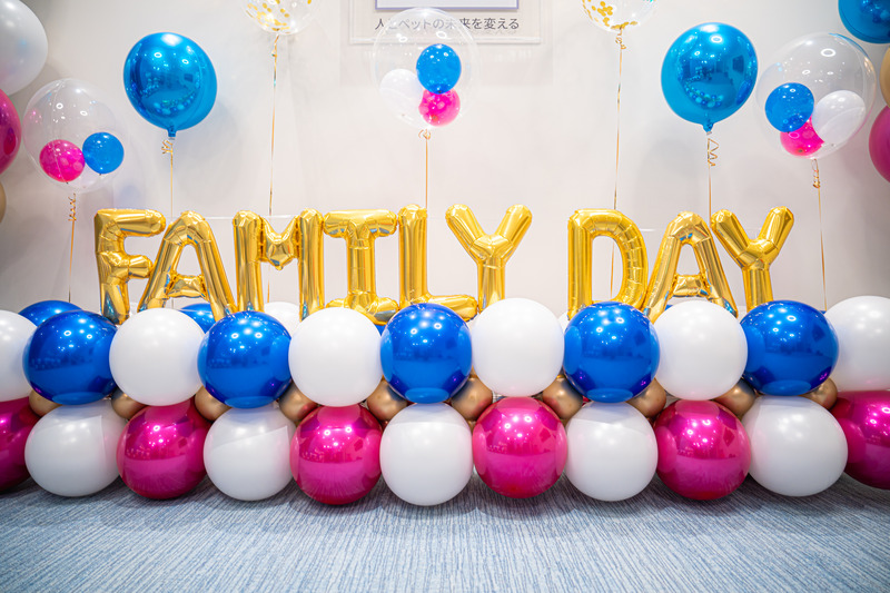 ファミリーデーのフォトスポットバルーン