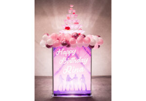 誕生日シャンパンタワーにオリジナルポスター