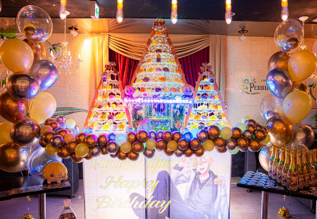 豪華なシャンパンタワー装飾