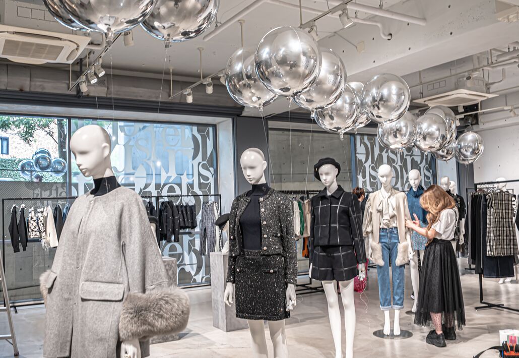 服屋　ディスプレイ装飾